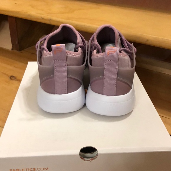 Fabletics Women’s Pismo II Blush Shoes! NWT! - Picture 4 of 7